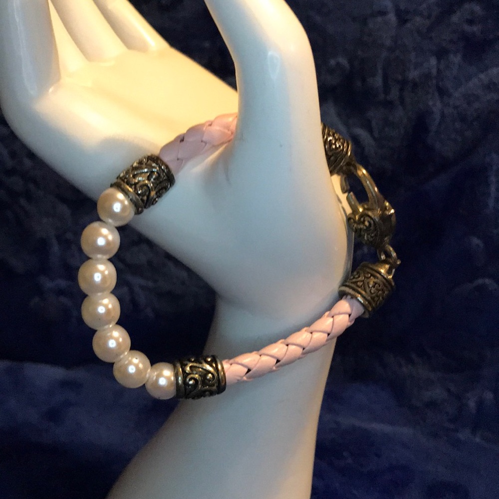 Pink Leather and Pearl Bracelet